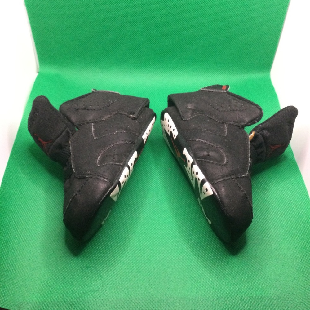 JORDON BABY SNEAKERS💕SIZE 3C💕 - Picture 5 of 10